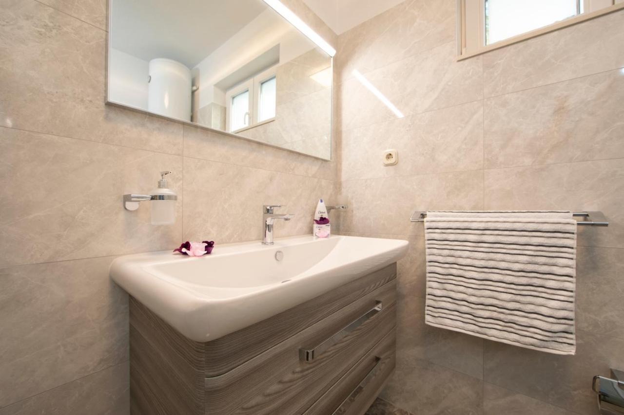 Apartments Ozrenka Tučepi Zewnętrze zdjęcie