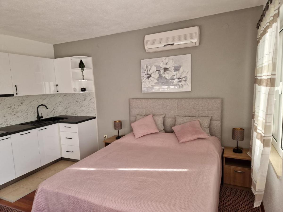 Apartments Ozrenka Tučepi Zewnętrze zdjęcie