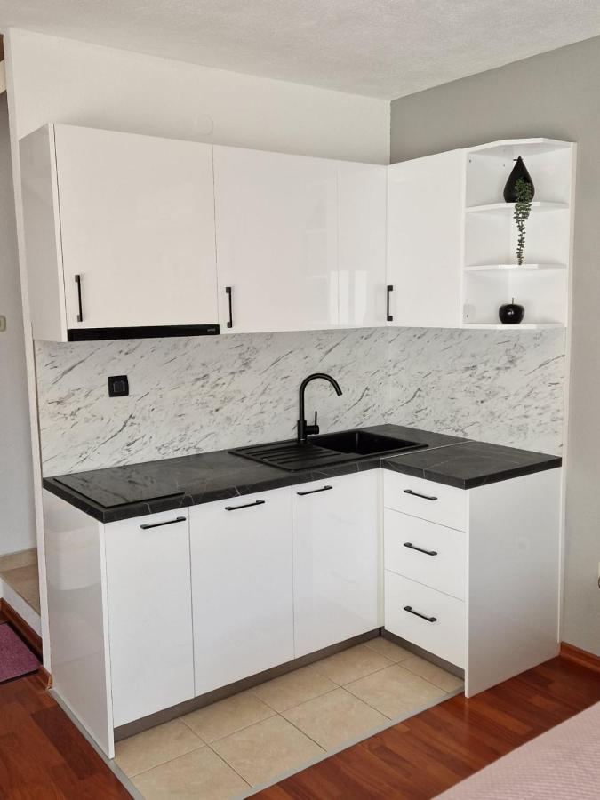 Apartments Ozrenka Tučepi Zewnętrze zdjęcie